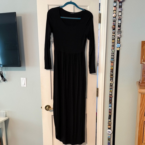 Amazon Dresses & Skirts - Amazon Black Long Sleeve Maxi Dress